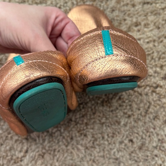 Tieks Women's Rose Gold Glam Metallic Copper Ballet Flats - Picture 6 of 15